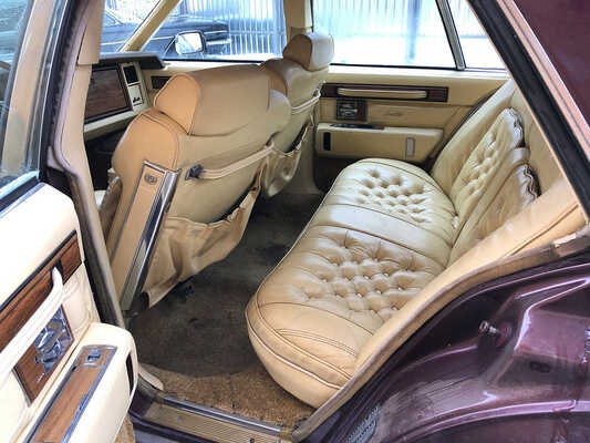 Cadillac Seville 4dr Sedan 1985